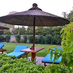 Liona & 3* Gündoğan