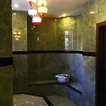 Otel Liona & 3*