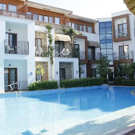 Liona & Hotel 3*