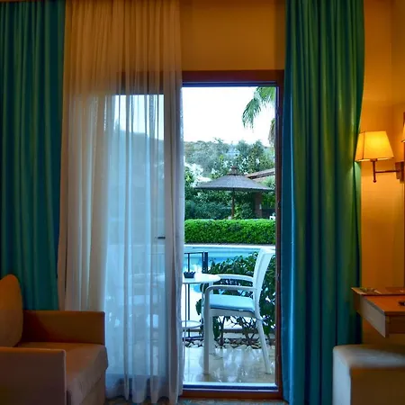 Liona & Ξενοδοχείο Gundogan (Bodrum)