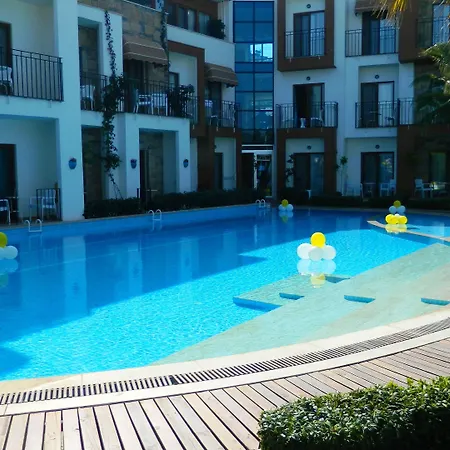 Liona & Ξενοδοχείο Gundogan (Bodrum)