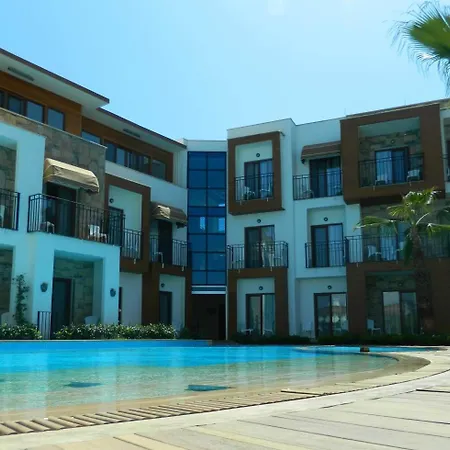 Liona & 3* Gundogan (Bodrum)