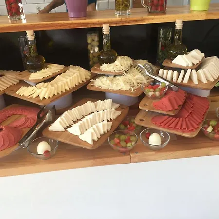 Ξενοδοχείο Liona & 3*