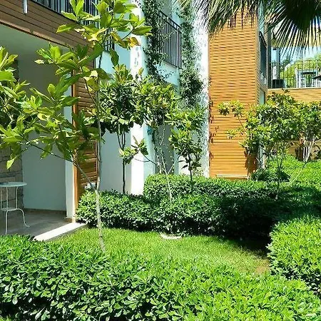 Liona & Gundogan (Bodrum)