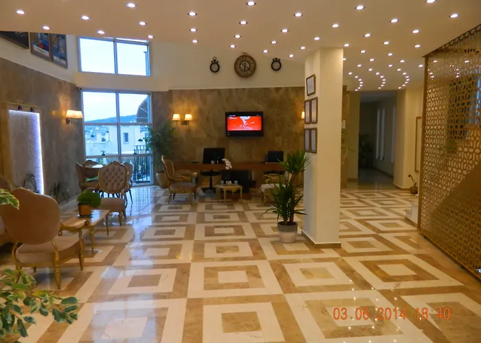 Hotell Liona & 3*