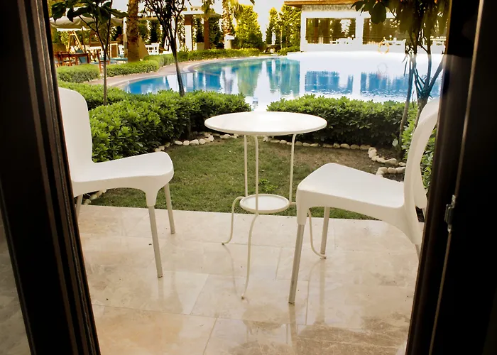 Liona & Hotell