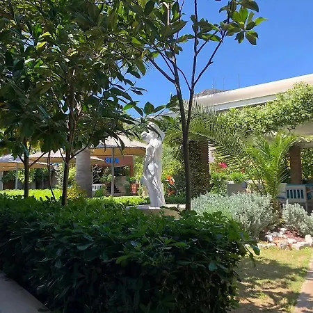 Liona & Hotel Gundogan (Bodrum)