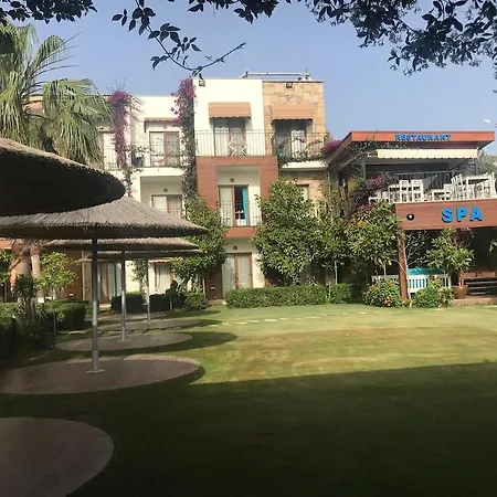 Liona Hotel&spa Hotel 3*