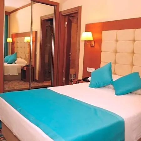 Liona & Hotel 3*